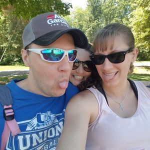 Meet your Posher, Dollie